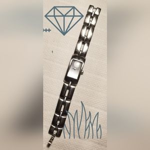 DKNY DESIGNER WRISTWATCH Silver-tone/Stainless Steel linked band